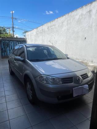 RENAULT MEGANE 2.0 DYNAMIQUE SEDAN 16V GASOLINA 4P MANUAL